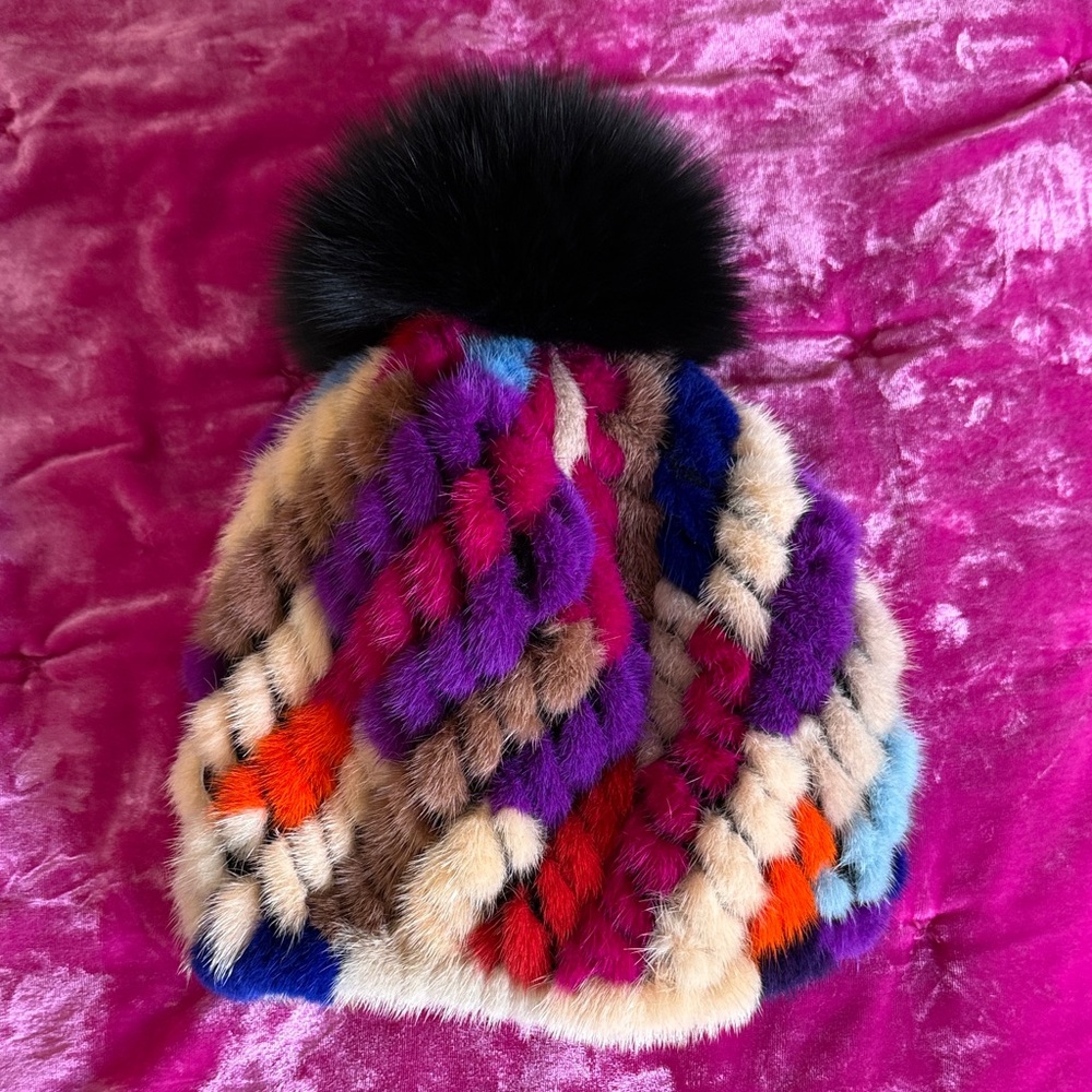 Jocelyn Multicolor Fur Pom-Pom